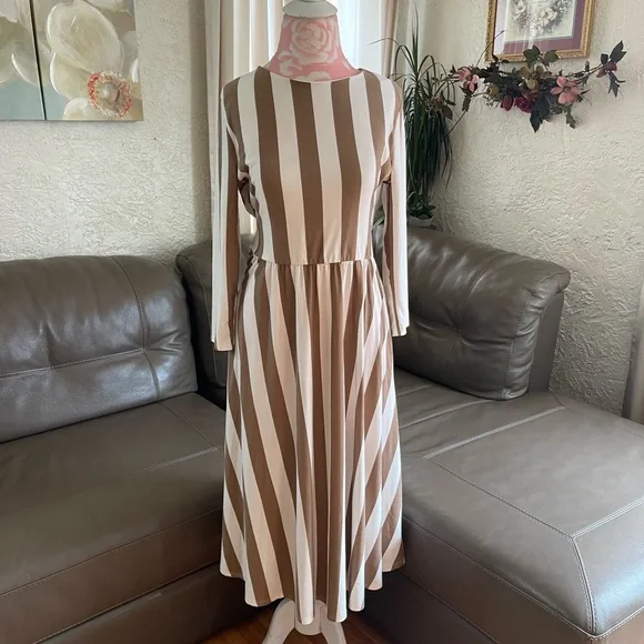 Taupe Cream Stripe Dress - Picture 5 of 5